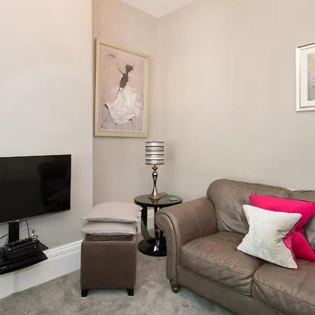 Albany House By Harrogate Serviced Apartments Exterior photo