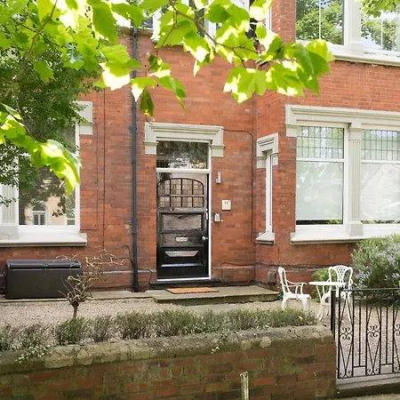 Albany House By Harrogate Serviced Apartments Exterior photo